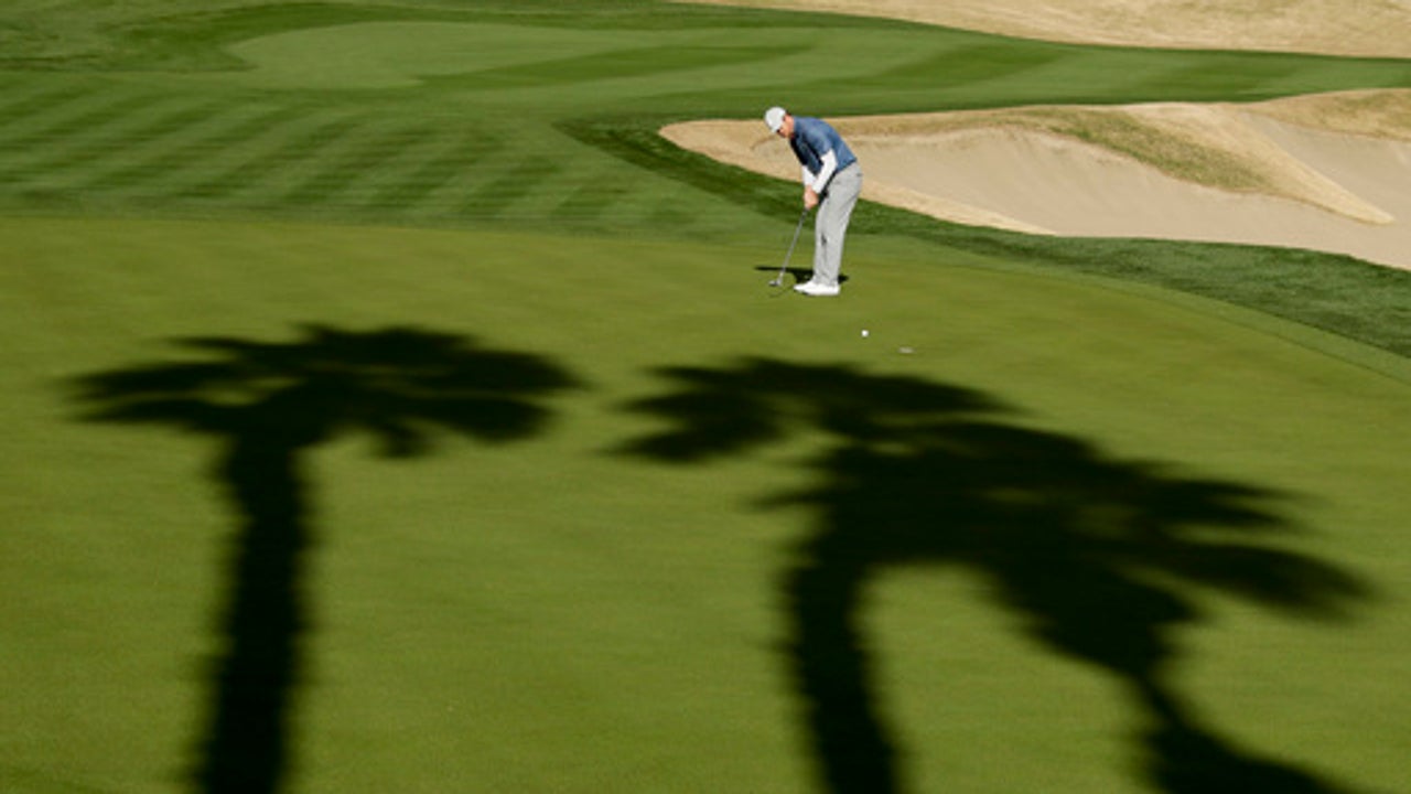Hudson Swafford shoots second 65, leads in rainy La Quinta